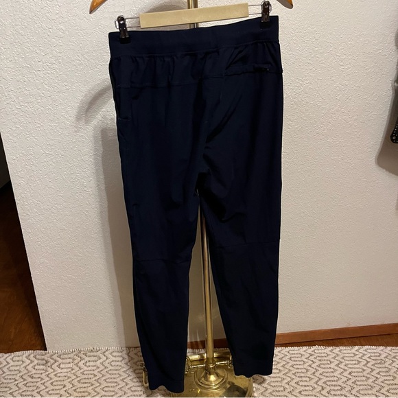 LULULEMON ~ Men’s ABC Warpstreme Joggers in True Navy Medium - Picture 10 of 16